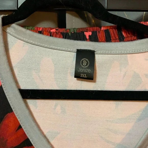 Capri Pajama Set - Picture 4 of 4